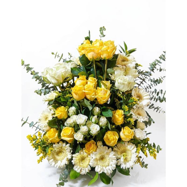 🌼 Golden Sunshine Bouquet 🌼